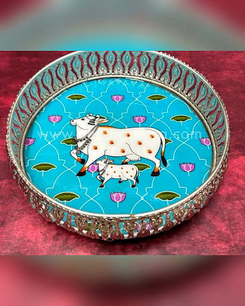 Pichwai decor thali